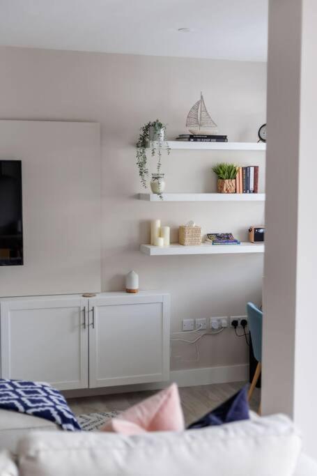 Modern 2 Bed, Cliff Top & Parking, F6 Bournemouth Exteriér fotografie