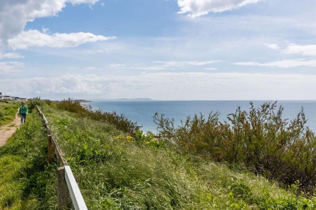 Modern 2 Bed, Cliff Top & Parking, F6 Bournemouth Exteriér fotografie